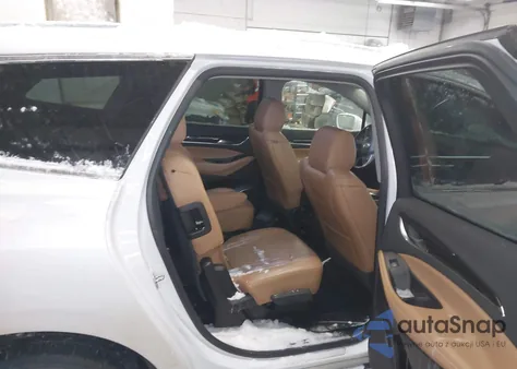 2018 Buick Enclave Essence from USA, damaged, VIN 5GAEVAKW0JJ169186